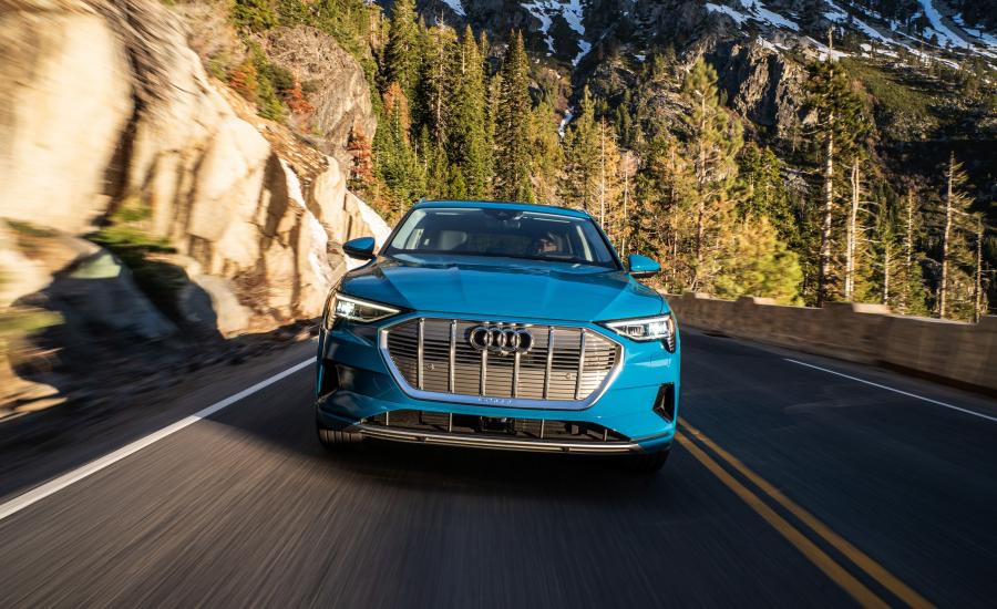  Audi e-tron 55 Quattro 2019 года  (NA) (фото 13 из 40)